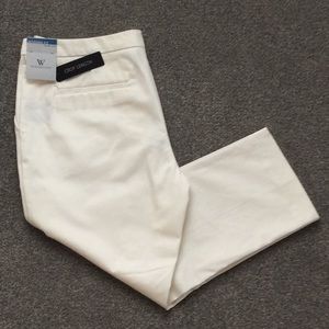Worthington Crop Length Slim Leg Pants